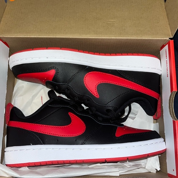 nike court borough low red
